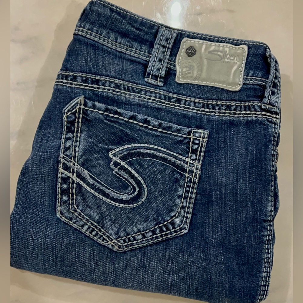 Silver Jeans, Women’s, Suki Straight, Mid-Rise, Thick Stitched, Denim, Jeans.